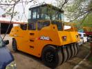 Пневмошинный каток XCMG XP261
