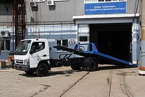 Завод Чайка-Сервис представил эвакуатор на базе Mitsubishi Fuso