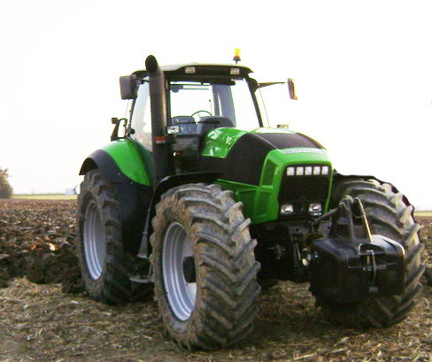 На АГРОСАЛОНе-2012 представят уникальный трактор