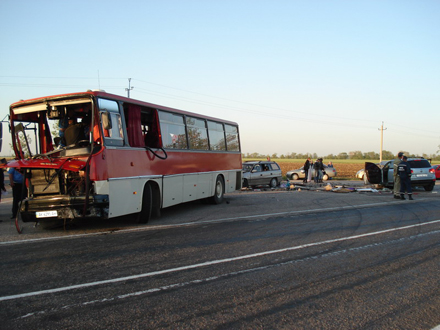 Авария с участием двух автобусов случилась в ЮАО – пострадало десять человек. 